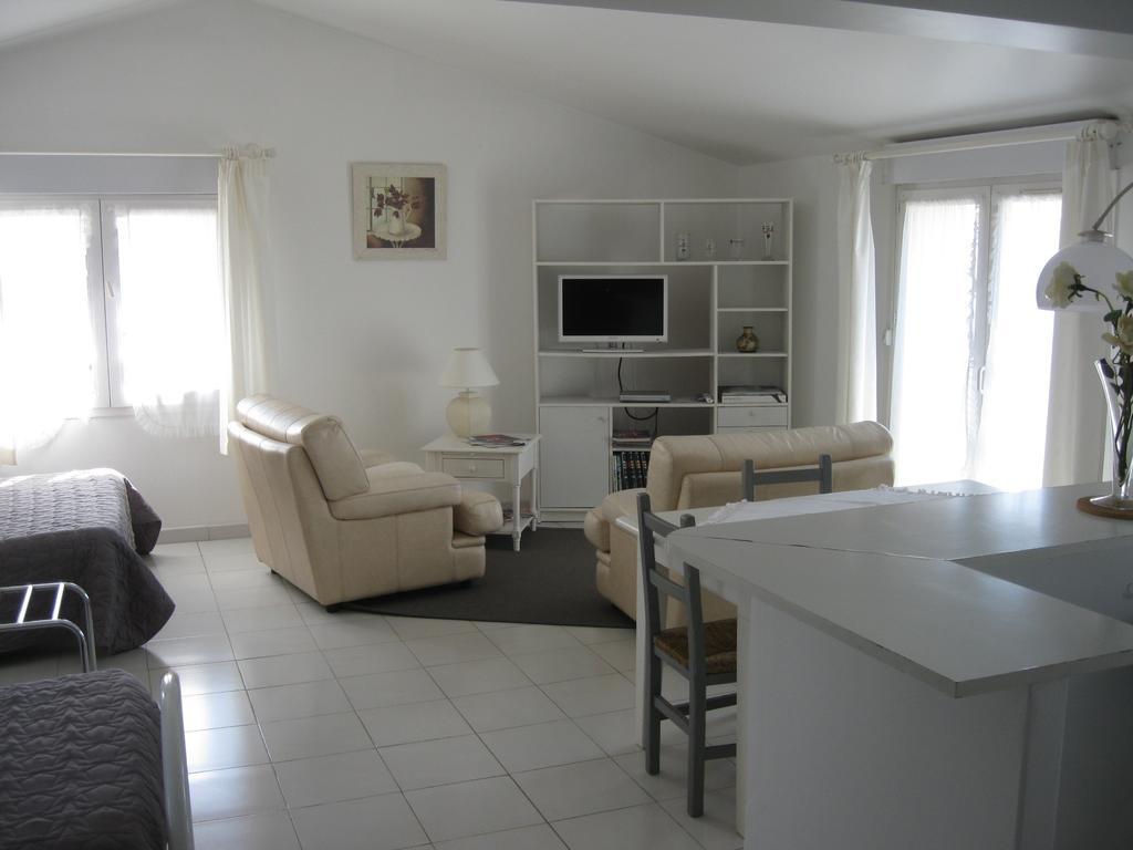 Apartments La Madeleine Авиньон Номер фото