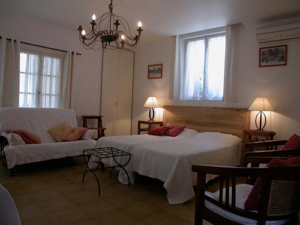 Apartments La Madeleine Авиньон Номер фото