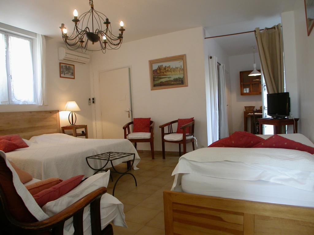 Apartments La Madeleine Авиньон Номер фото